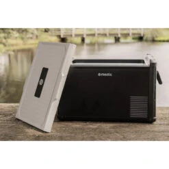 MESTIC Cool Box MCCP-35 AC/DC -Camping Boutique mestic cool box mccp 35 ac dc 4